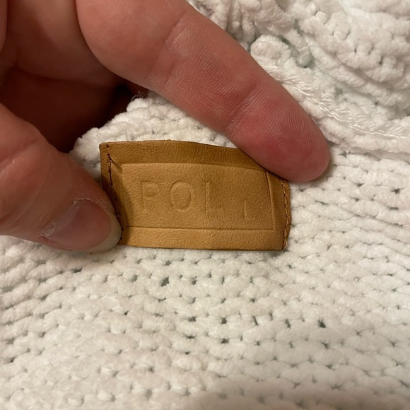 POL brand oversized distressed white sweater with hood, size L - Picture 2 of 10